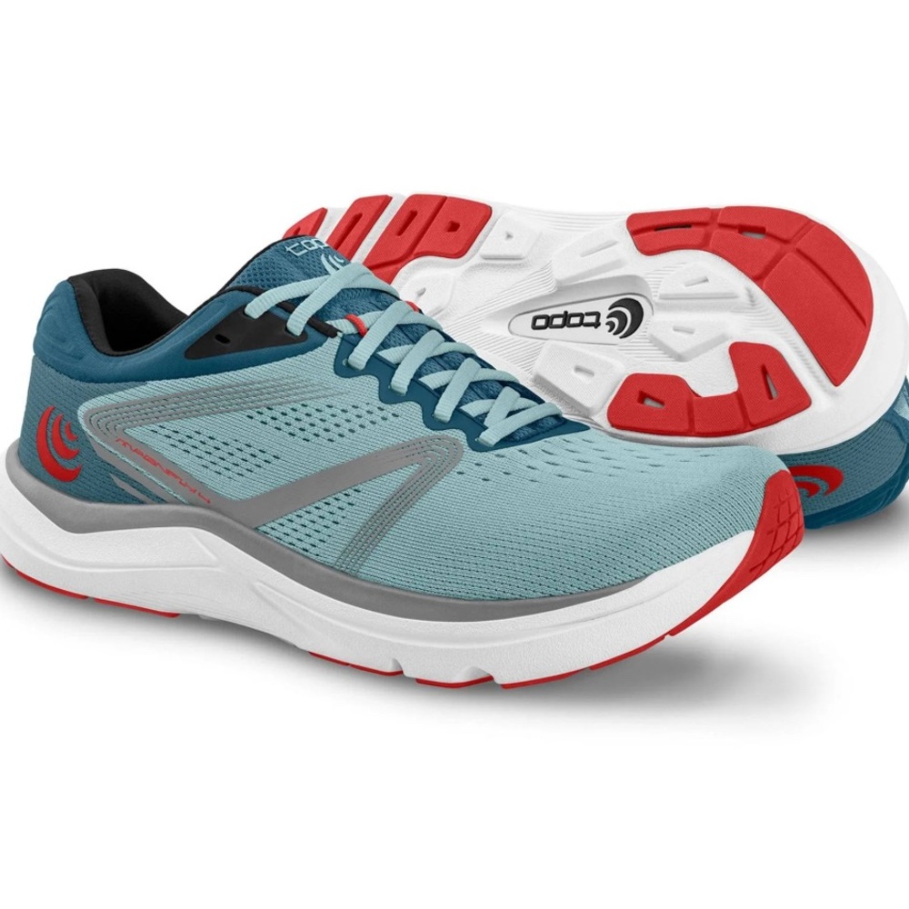 Topo Athletic Men's Magnifly 4